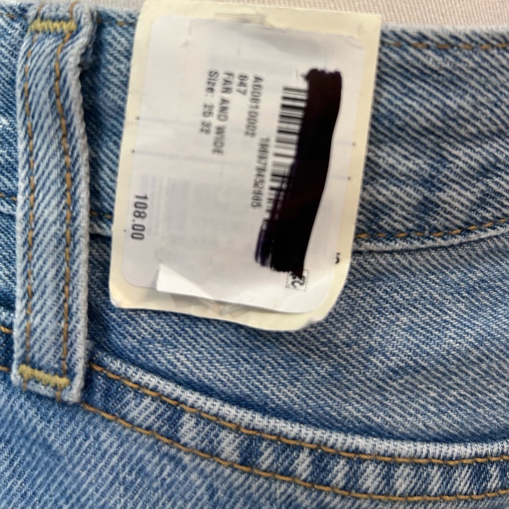 Levi's Light Blue Flare Women's Jeans - Picture 5 of 10